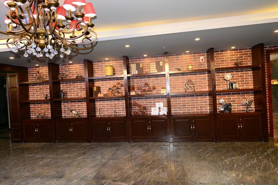 Hotel James Joyce Coffetel Golmud Huaxing Plaza Branch Esterno foto