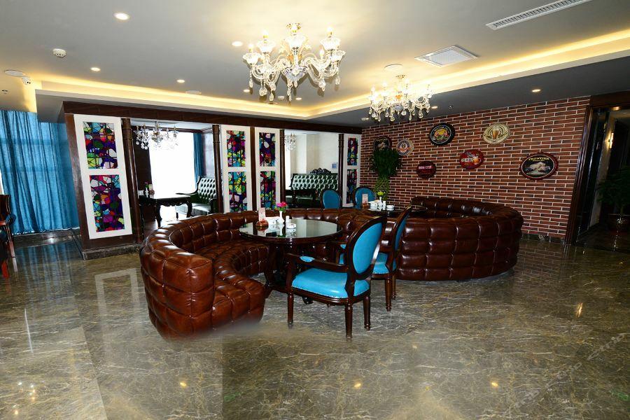 Hotel James Joyce Coffetel Golmud Huaxing Plaza Branch Esterno foto